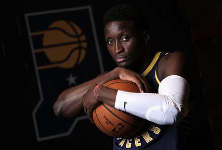 使他在合影 使他在合影