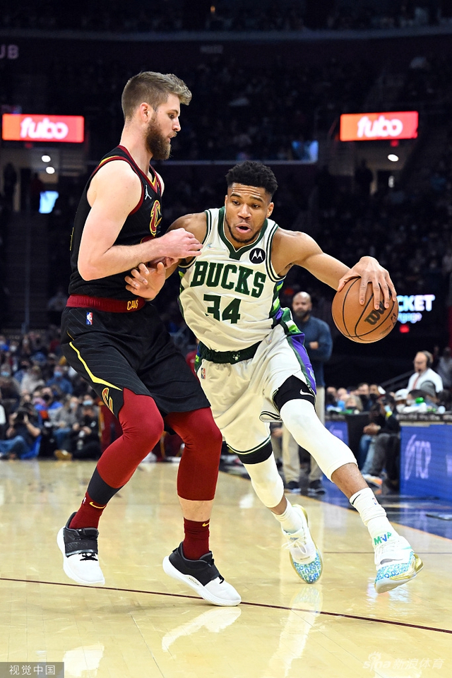 即在困境中 即在困境中