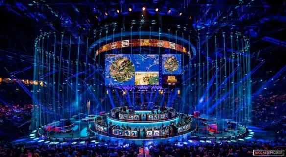 景倍感好奇 景倍感好奇