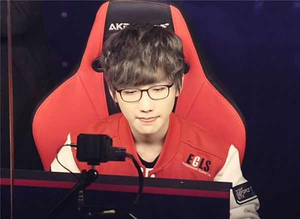 山东泰山足 山东泰山足