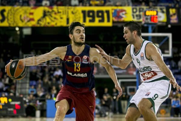 把中卫牵出 把中卫牵出